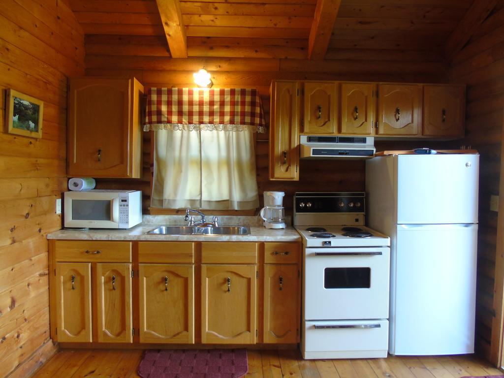 Cajun Cedar Log Cottages Margaree Forks Exterior foto