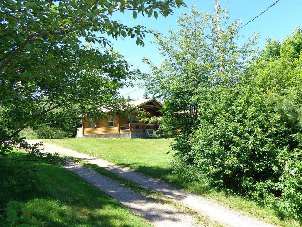 Cajun Cedar Log Cottages Margaree Forks Exterior foto